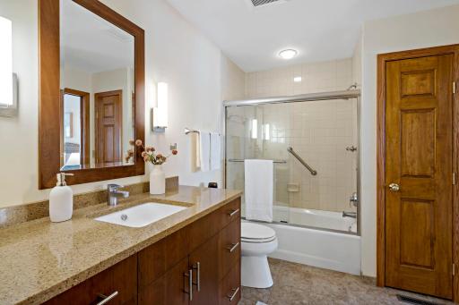 14471 Stewart Lane, Minnetonka, MN 55345