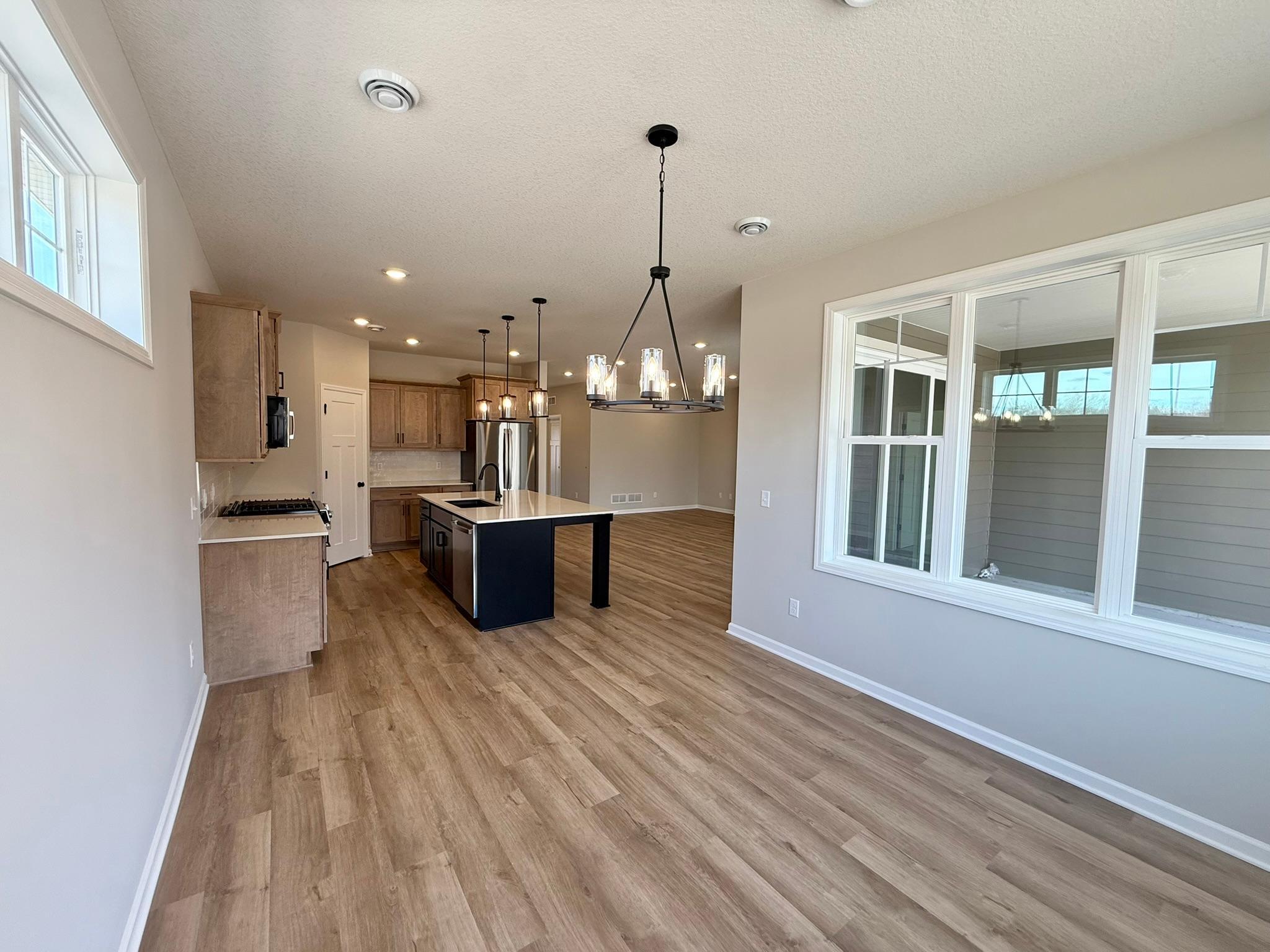 Photo of a previously built home, finishes and options may vary.