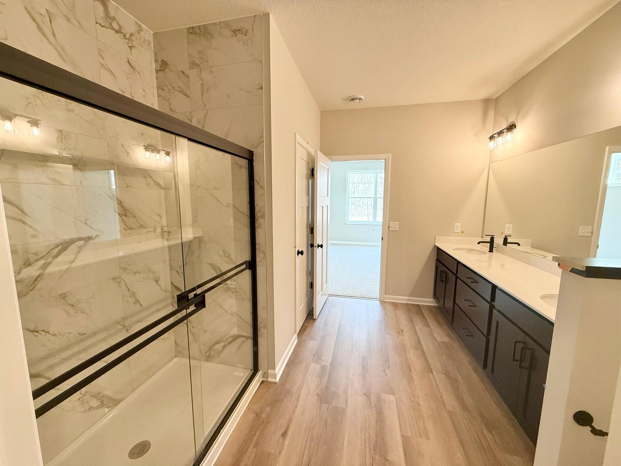 Photo of a previously built home, finishes and options may vary.