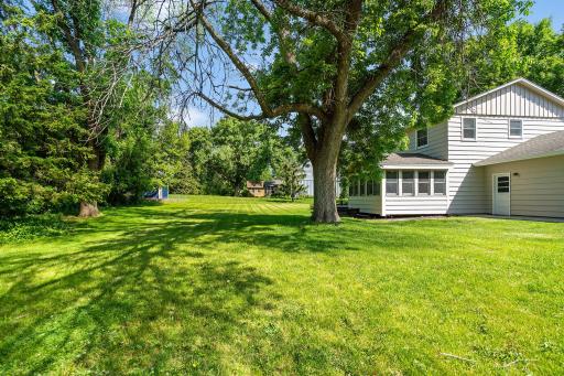 2105 Urbandale Lane N, Plymouth, MN 55447