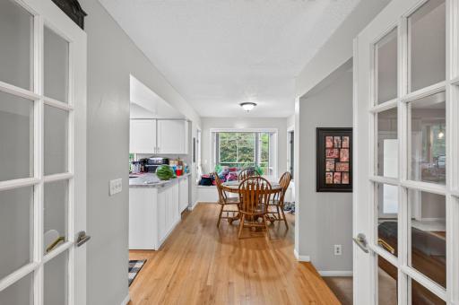 7001 Beacon Circle, Eden Prairie, MN 55346