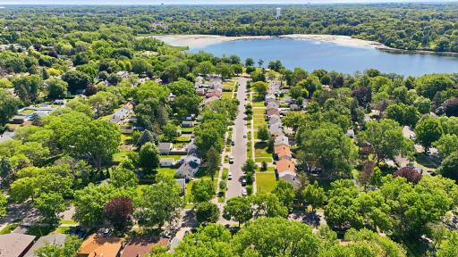 Walking distance to Beaver Lake with 1.9 miles of looping trails and great picnic area.