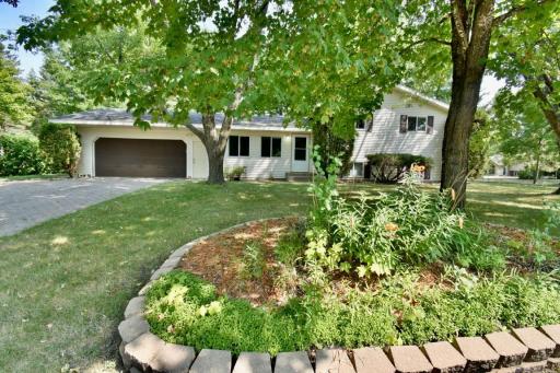 801 Maywood Drive, Saint Cloud, MN 56303