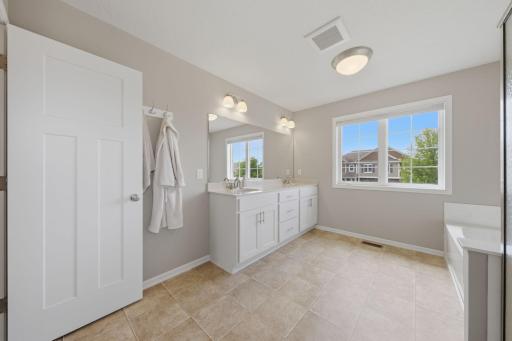 2200 Silver Leaf Trail, Cologne, MN 55322