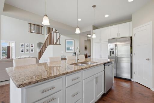 2200 Silver Leaf Trail, Cologne, MN 55322