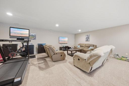 2200 Silver Leaf Trail, Cologne, MN 55322