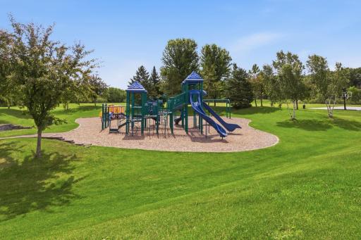 2200 Silver Leaf Trail, Cologne, MN 55322