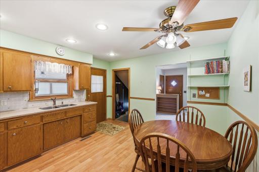 25-2126 Forest Dr [3170597]- 025.jpg