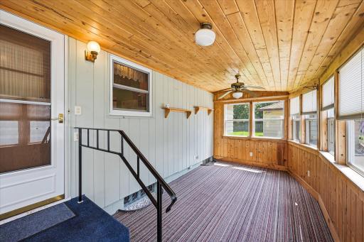 09-2126 Forest Dr [3170597]- 009.jpg