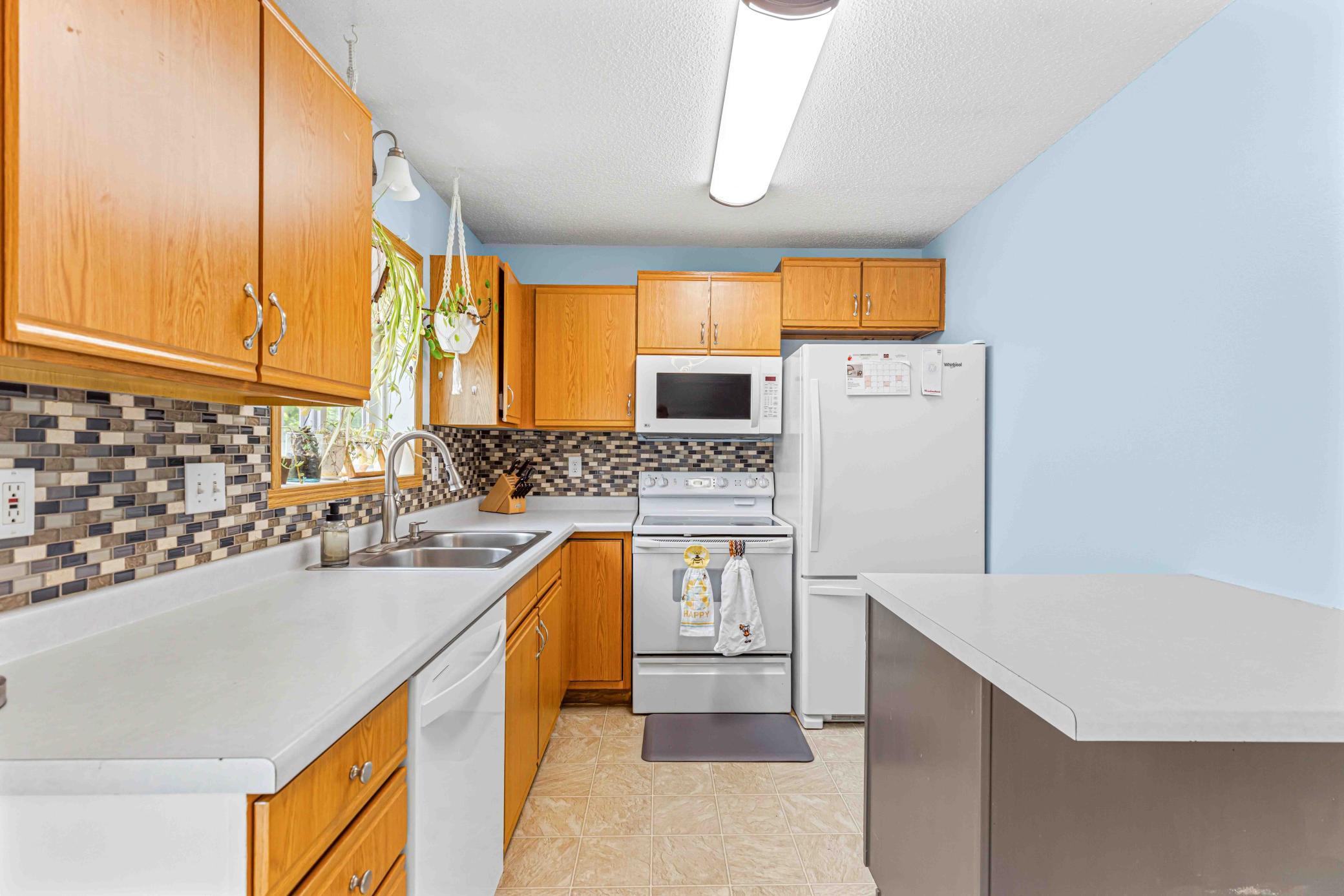 3915 34th St SW-21.jpg