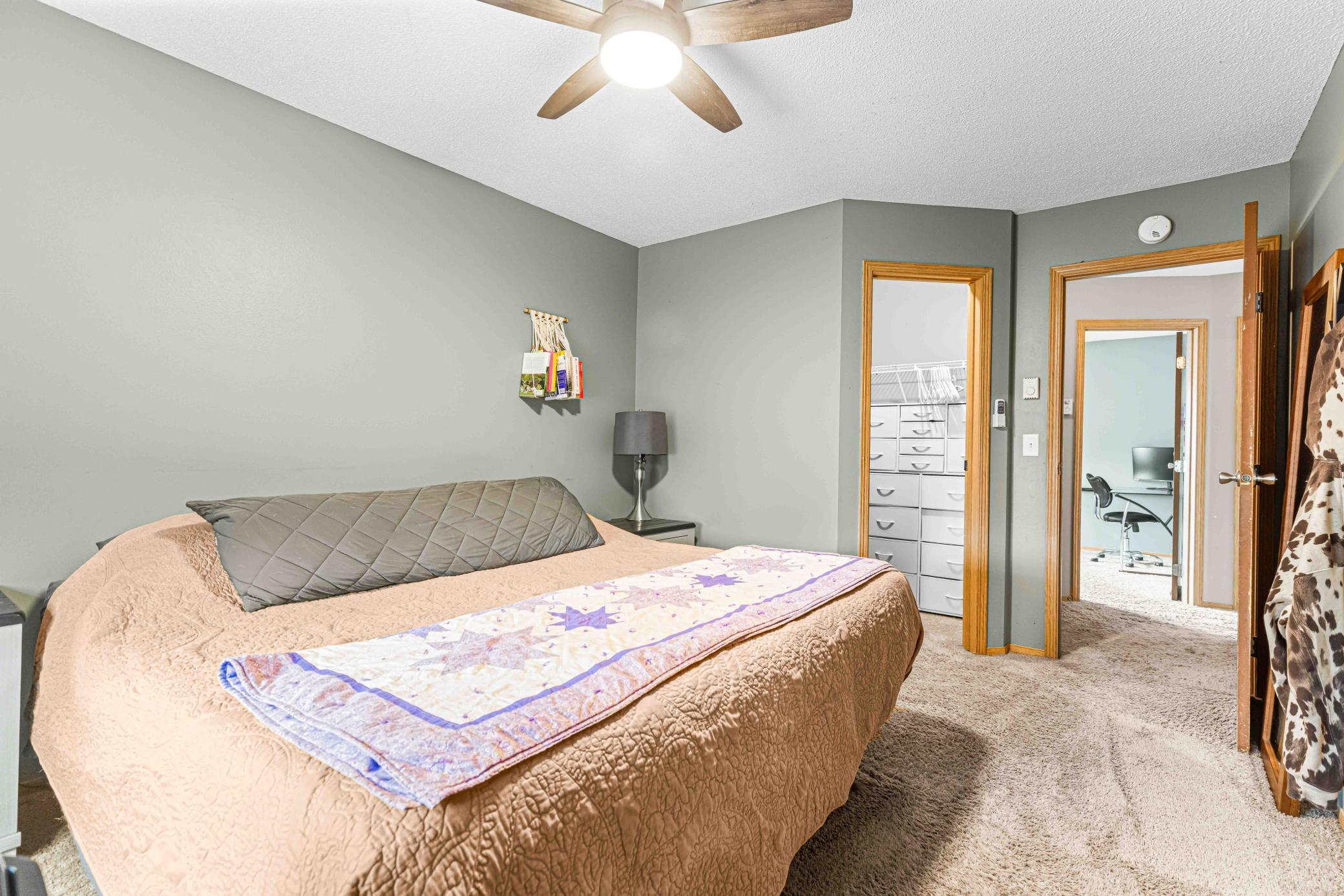 3915 34th St SW-30.jpg