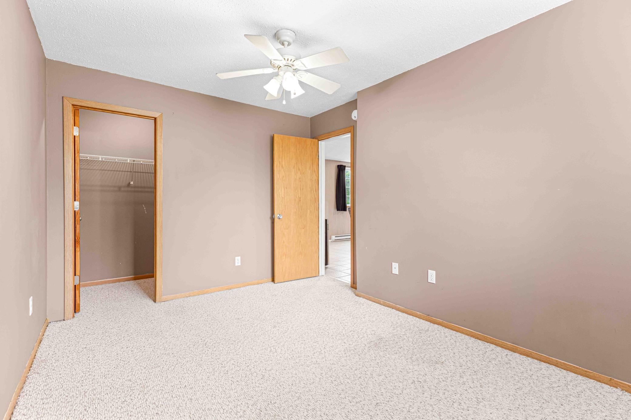 3915 34th St SW-41.jpg