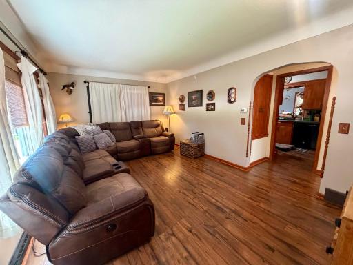 404 2nd Street S, Grove City, MN 56243