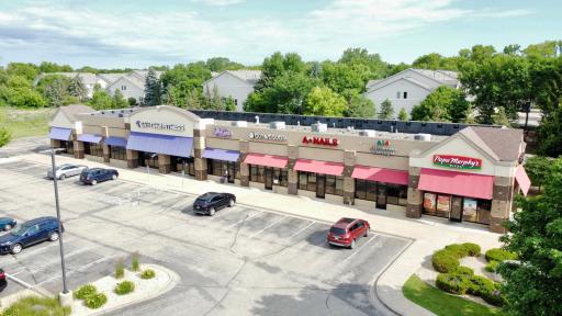Enjoy easy access to local restaurants, shopping, and everyday essentials in this convenient Eden Prairie location.