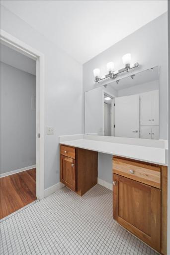 Minneapolis, MN 55410