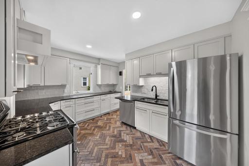 837 1st Street NW, Rochester, MN 55901