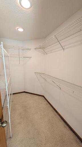 18137 Judicial Way S, Lakeville, MN 55044