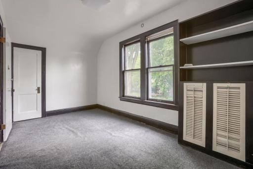 1092 25th Avenue se - Web Quality - 020 - 20 Bedroom.jpg