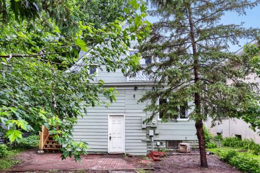 1092 25th Avenue se - Web Quality - 027 - 27 Exterior Rear.jpg