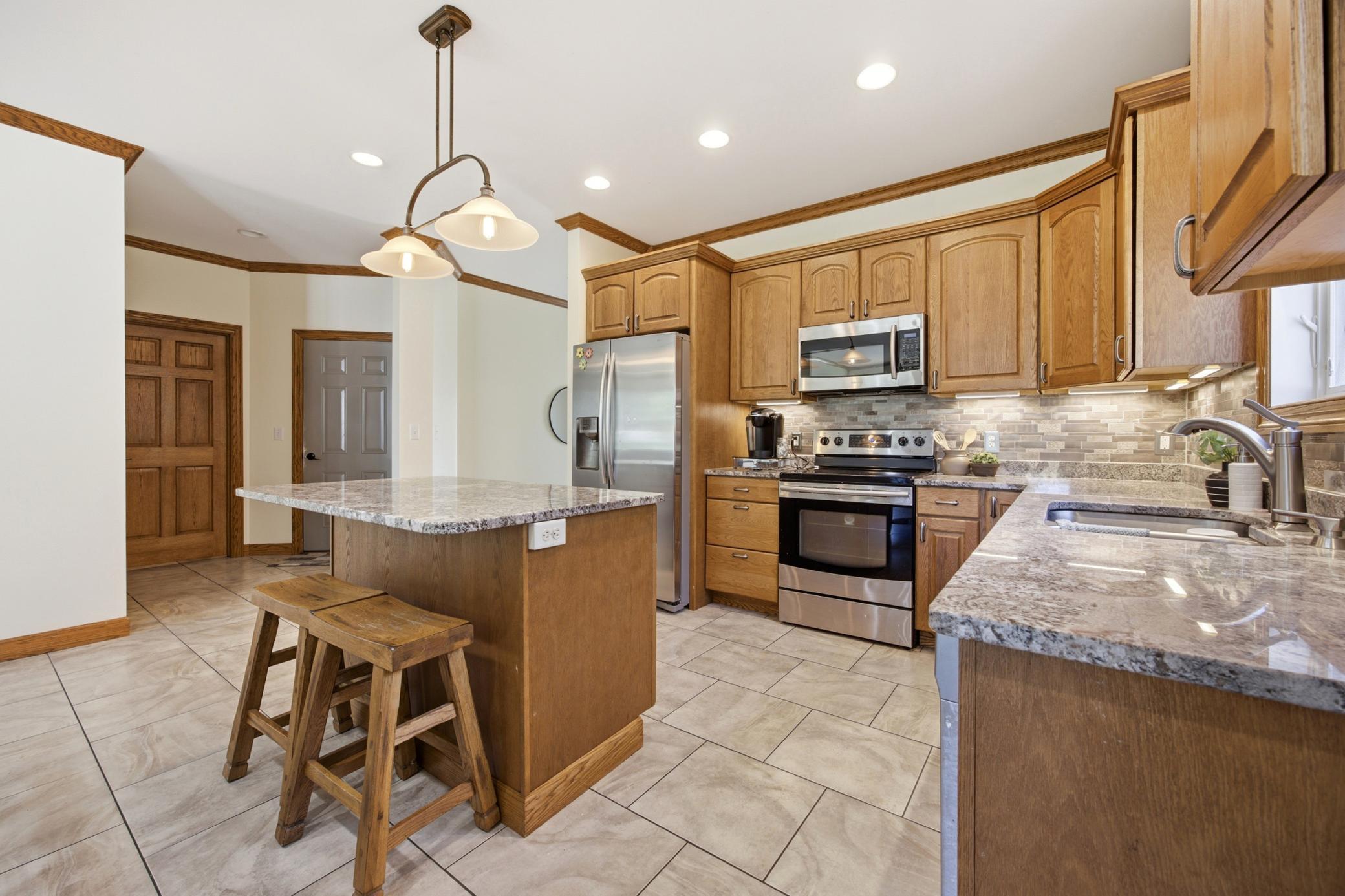 Kitchen Island- Granite Countertops