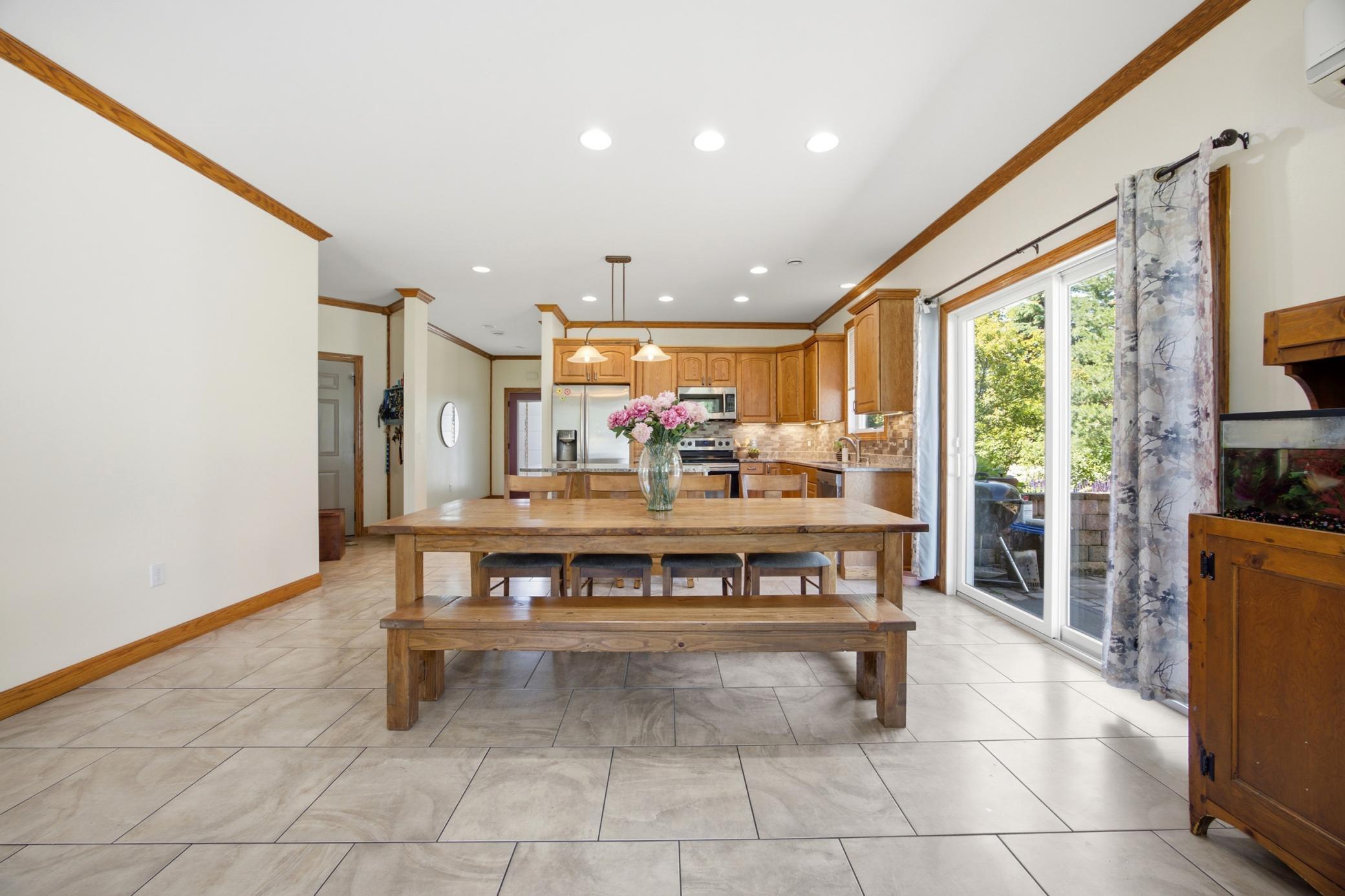 Dining to Kitchen/Patio