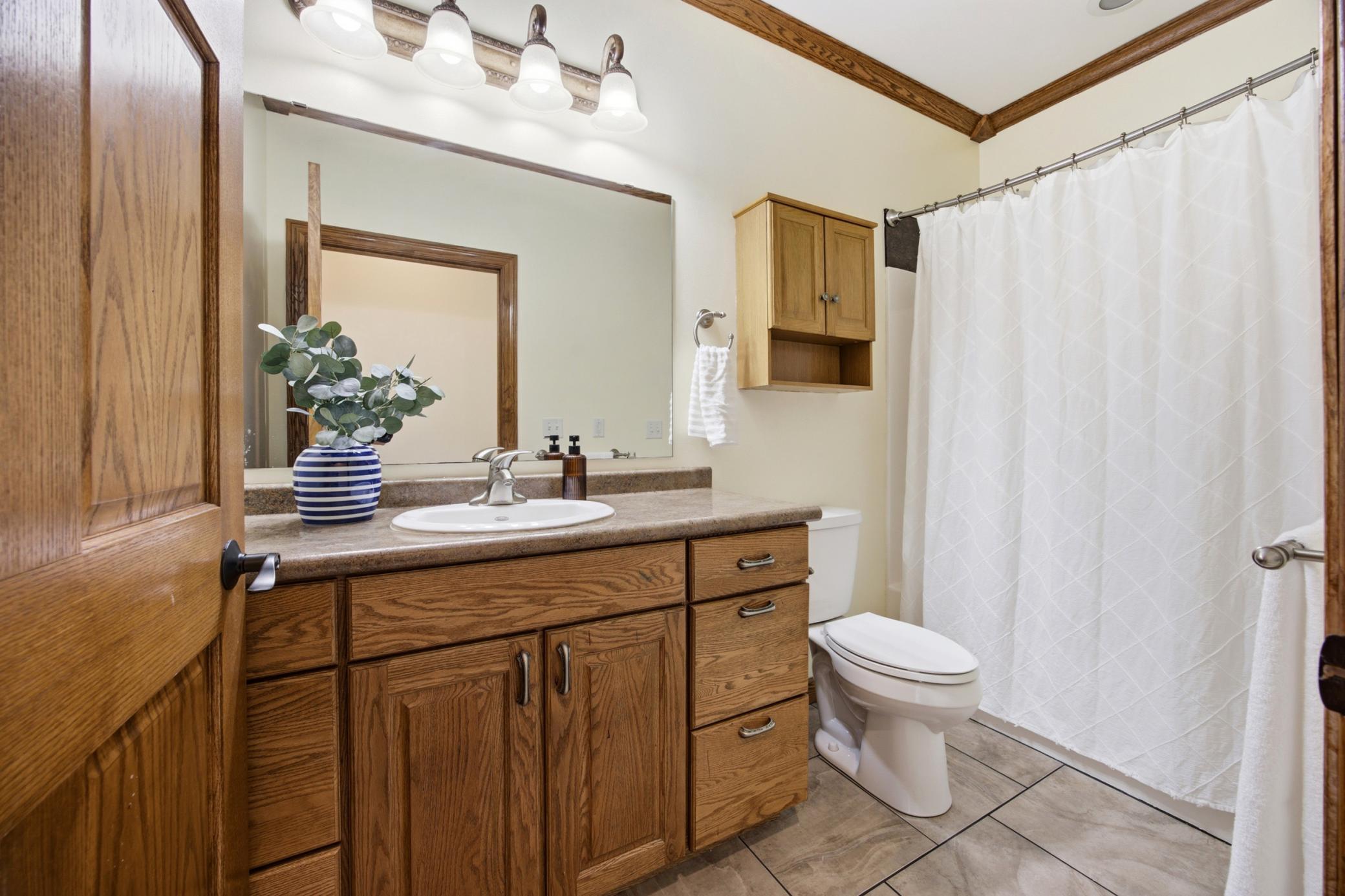 Main Floor Full Bath