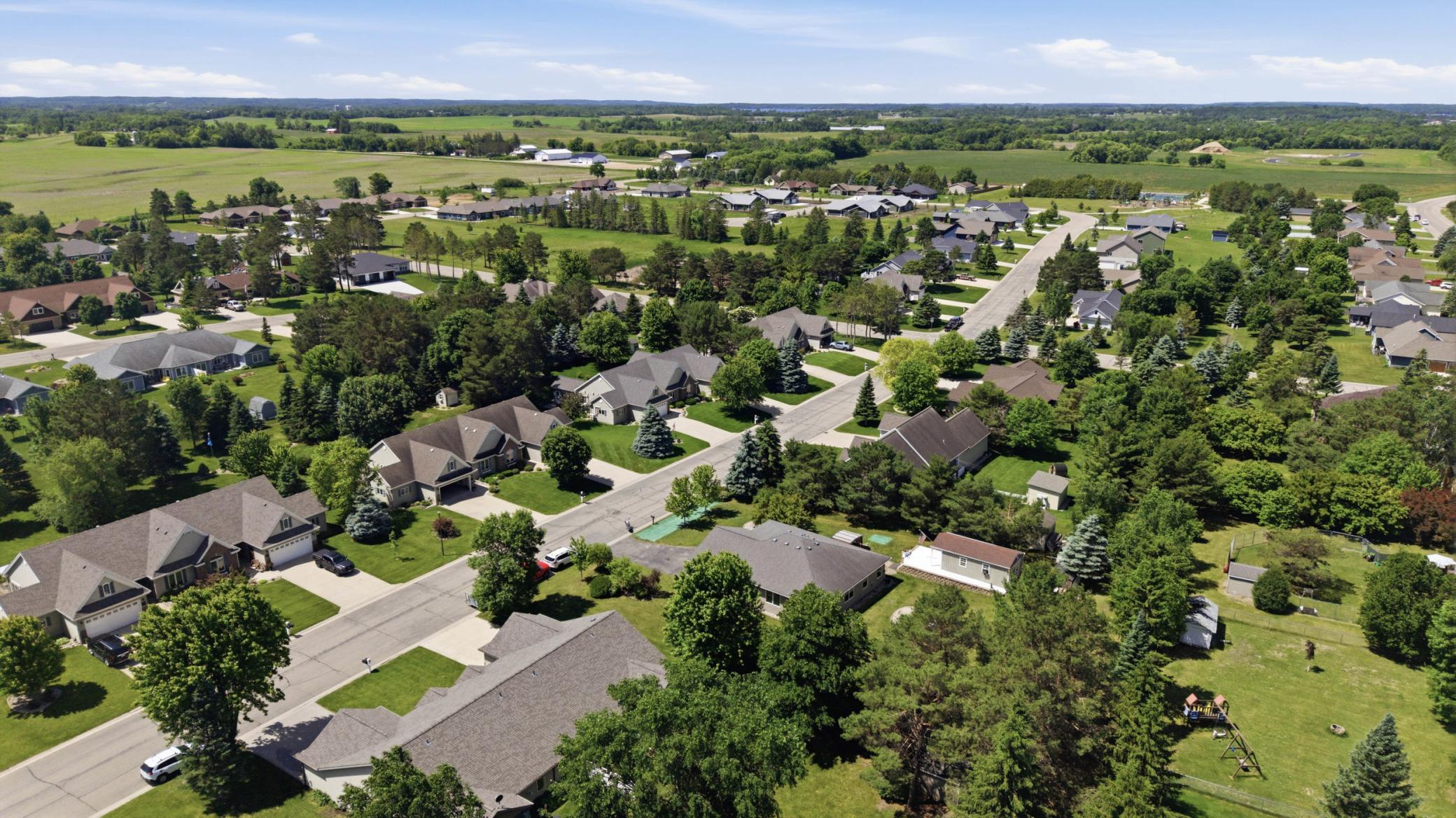 Lake Forest Neighborhood