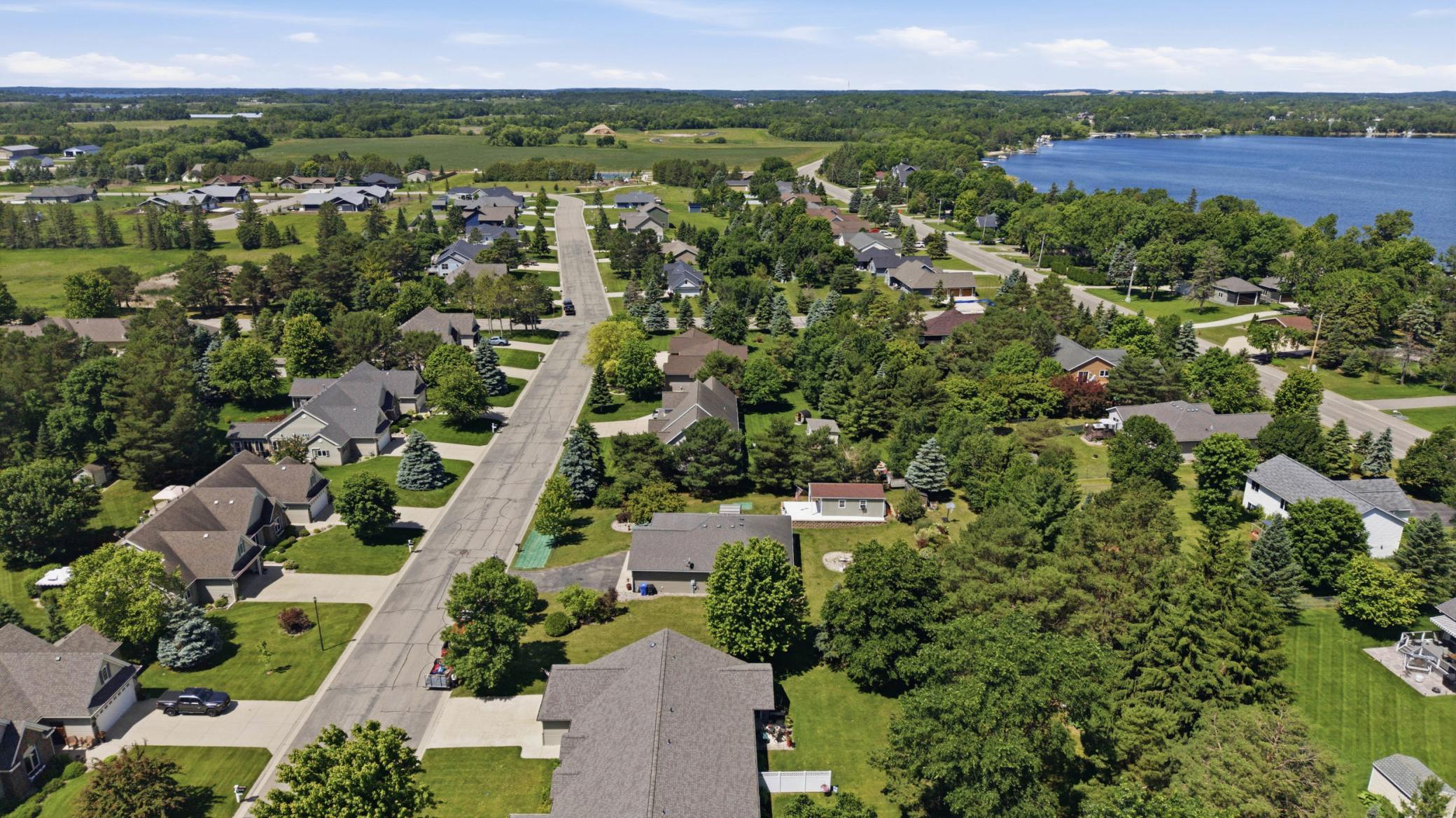 Lake Forest Neighborhood