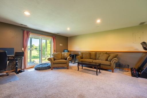 10718 58th Street NE, Albertville, MN 55301