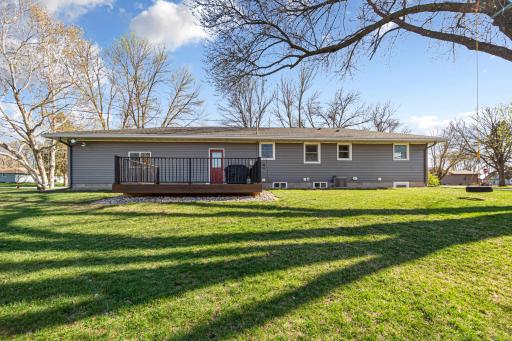 818 Lincoln Avenue, Gaylord, MN 55334