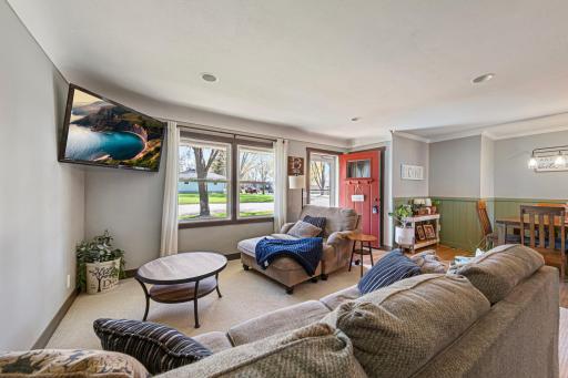 818 Lincoln Avenue, Gaylord, MN 55334