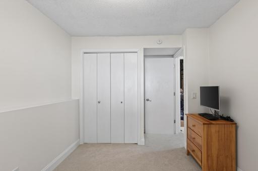 6440 Oriole Avenue, Chanhassen, MN 55331