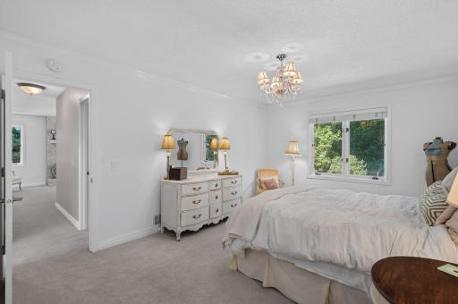 6440 Oriole Avenue, Chanhassen, MN 55331