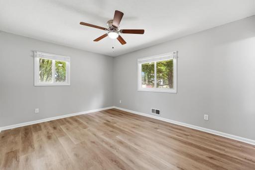 409 Harold Drive, Burnsville, MN 55337