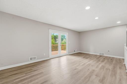 409 Harold Drive, Burnsville, MN 55337