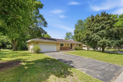 409 Harold Drive, Burnsville, MN 55337