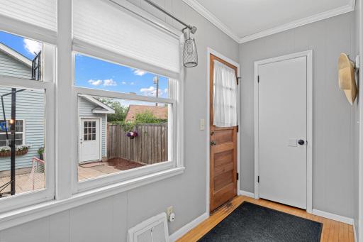 5740 Garfield Avenue-14.jpg