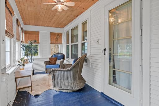 Unwind on this front porch and watch your worries just roll away!