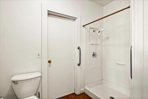 2424 W 7th Street, Duluth, MN 55806