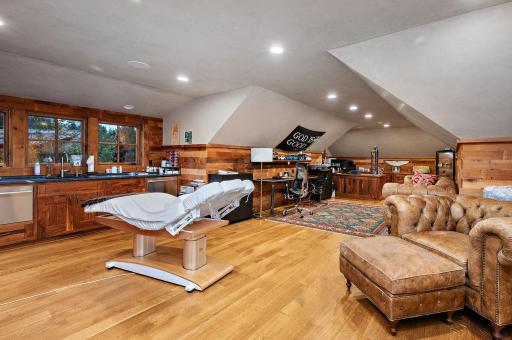 475 Oxford Road, Long Lake, MN 55356
