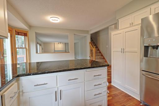 912 Moonlight Drive, Saint Paul, MN 55125