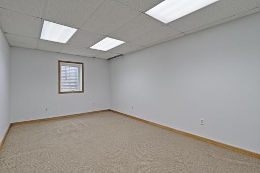 912 Moonlight Drive, Saint Paul, MN 55125