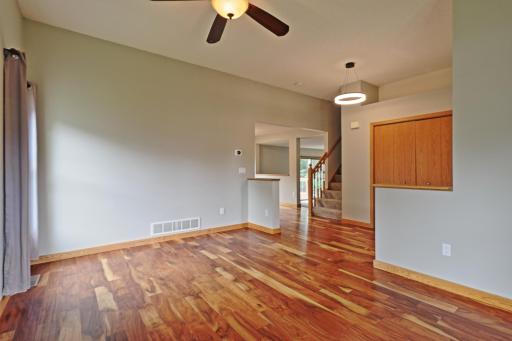 912 Moonlight Drive, Saint Paul, MN 55125