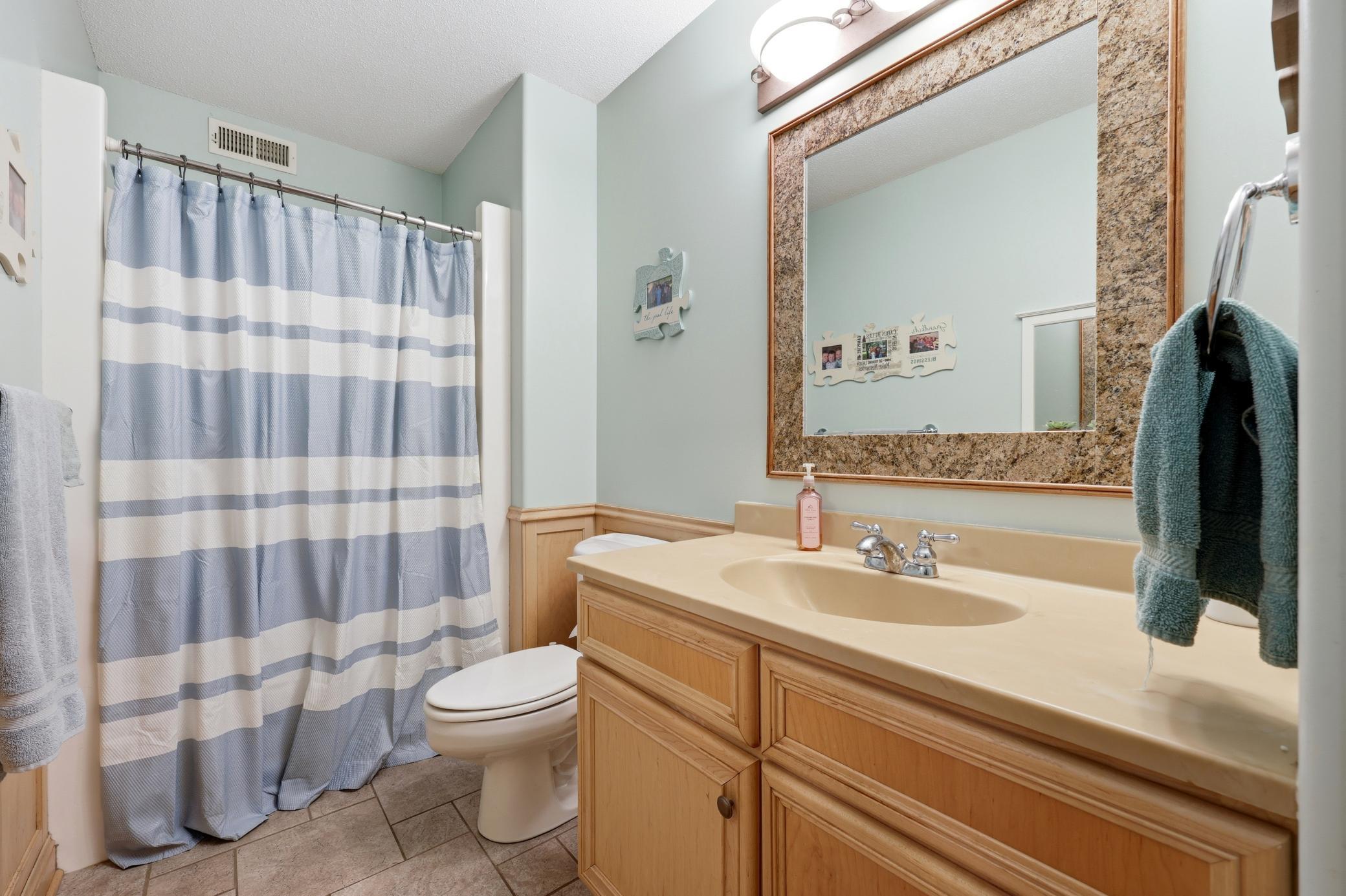 Main Floor Full Bath