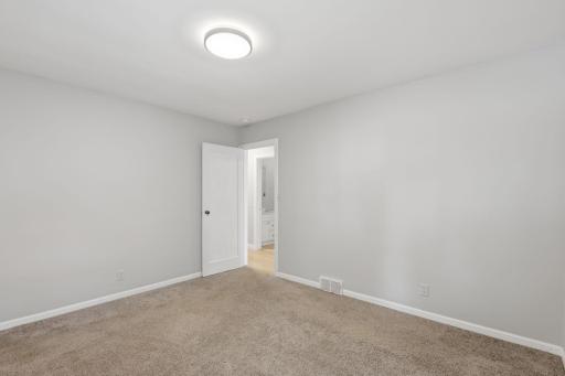 560 Barrett Street S, Winsted, MN 55395