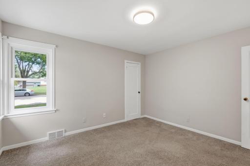 560 Barrett Street S, Winsted, MN 55395