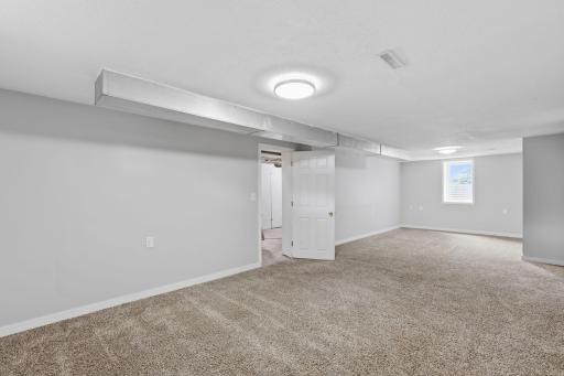 560 Barrett Street S, Winsted, MN 55395