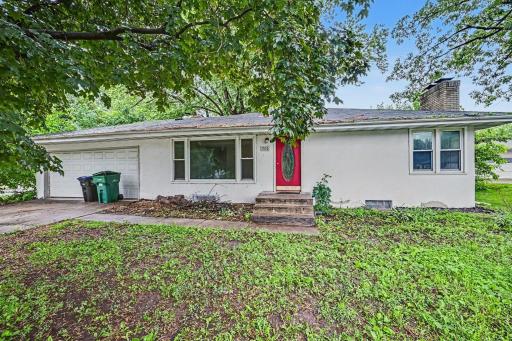 1708 Lydia Avenue W, Roseville, MN 55113