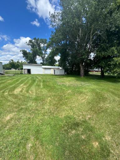 106 2nd Avenue N, Mooreton, ND 58061
