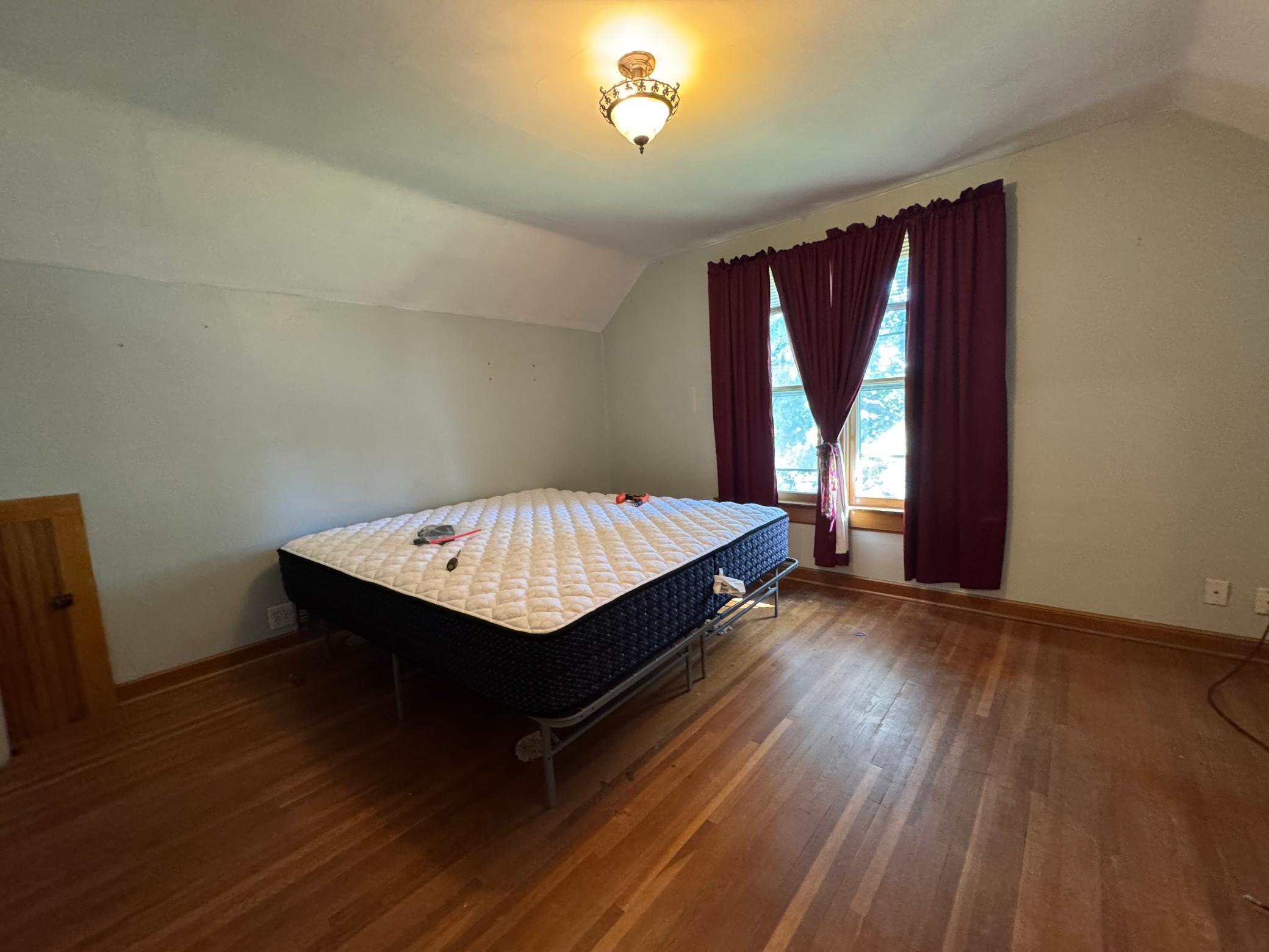 218 Bedroom 3.JPG